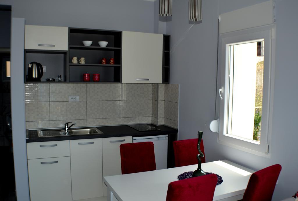 Apartments Mm Sveti Stefan Extérieur photo