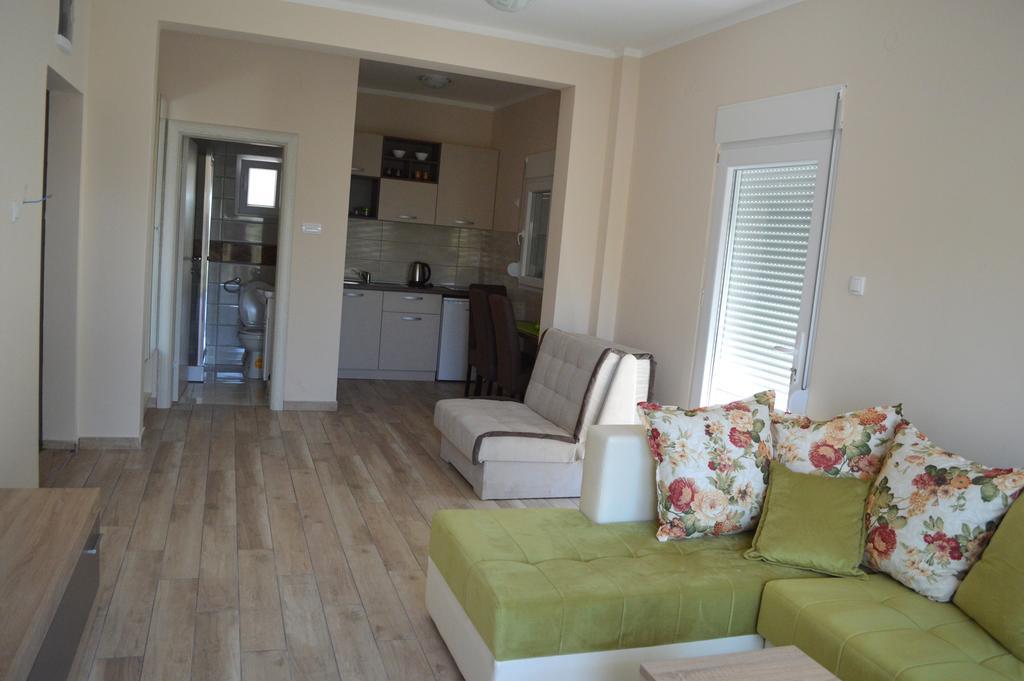 Apartments Mm Sveti Stefan Extérieur photo