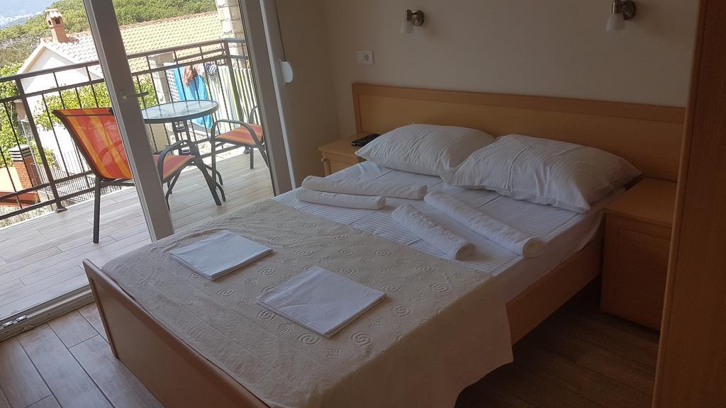 Apartments Mm Sveti Stefan Extérieur photo